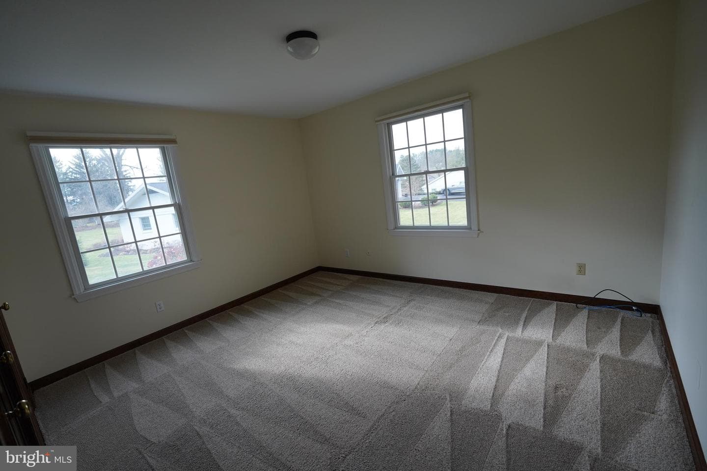 212 Seneca Circle photo 10
