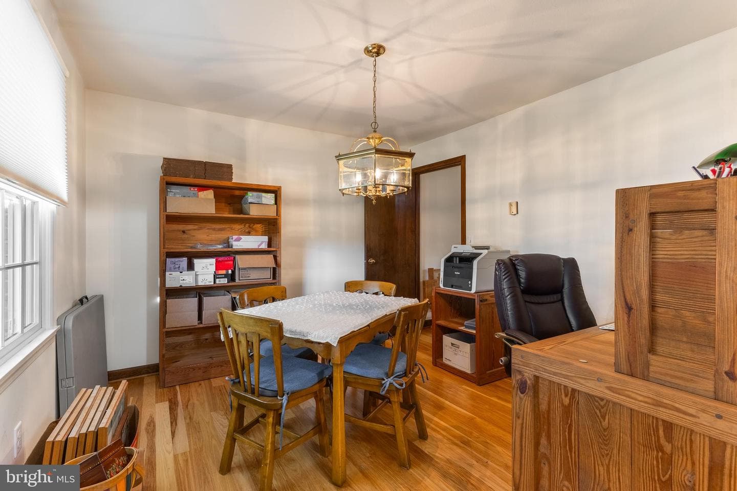 212 Seneca Circle photo 34