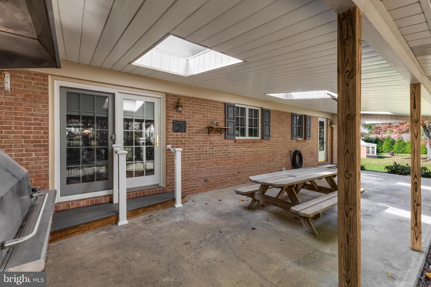 212 Seneca Circle photo 61