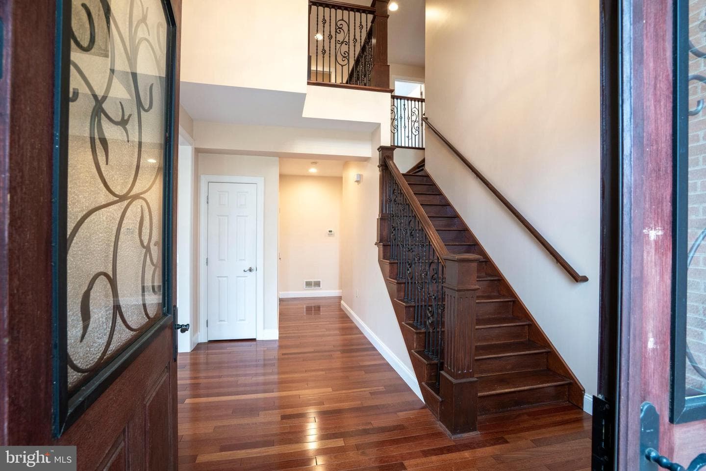 120 Meadowview Drive photo 4