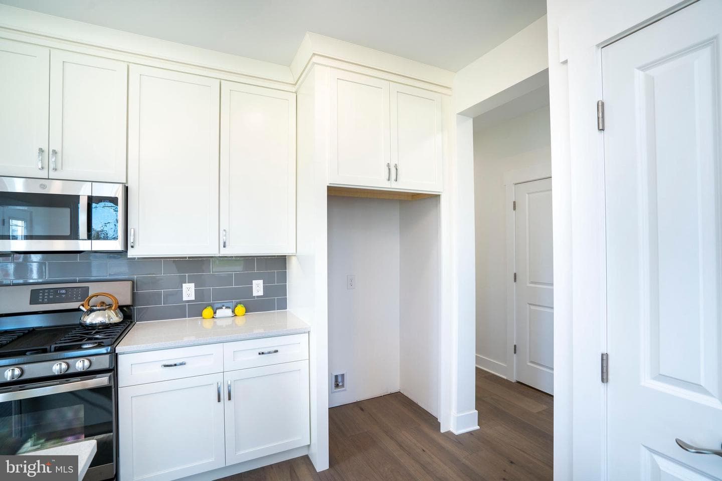 178 Apple View Drive photo 19