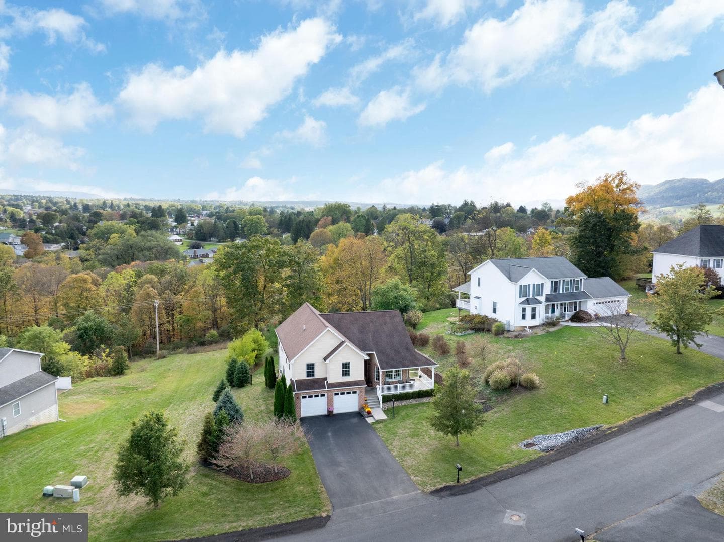 184 Wiltshire Drive photo 2