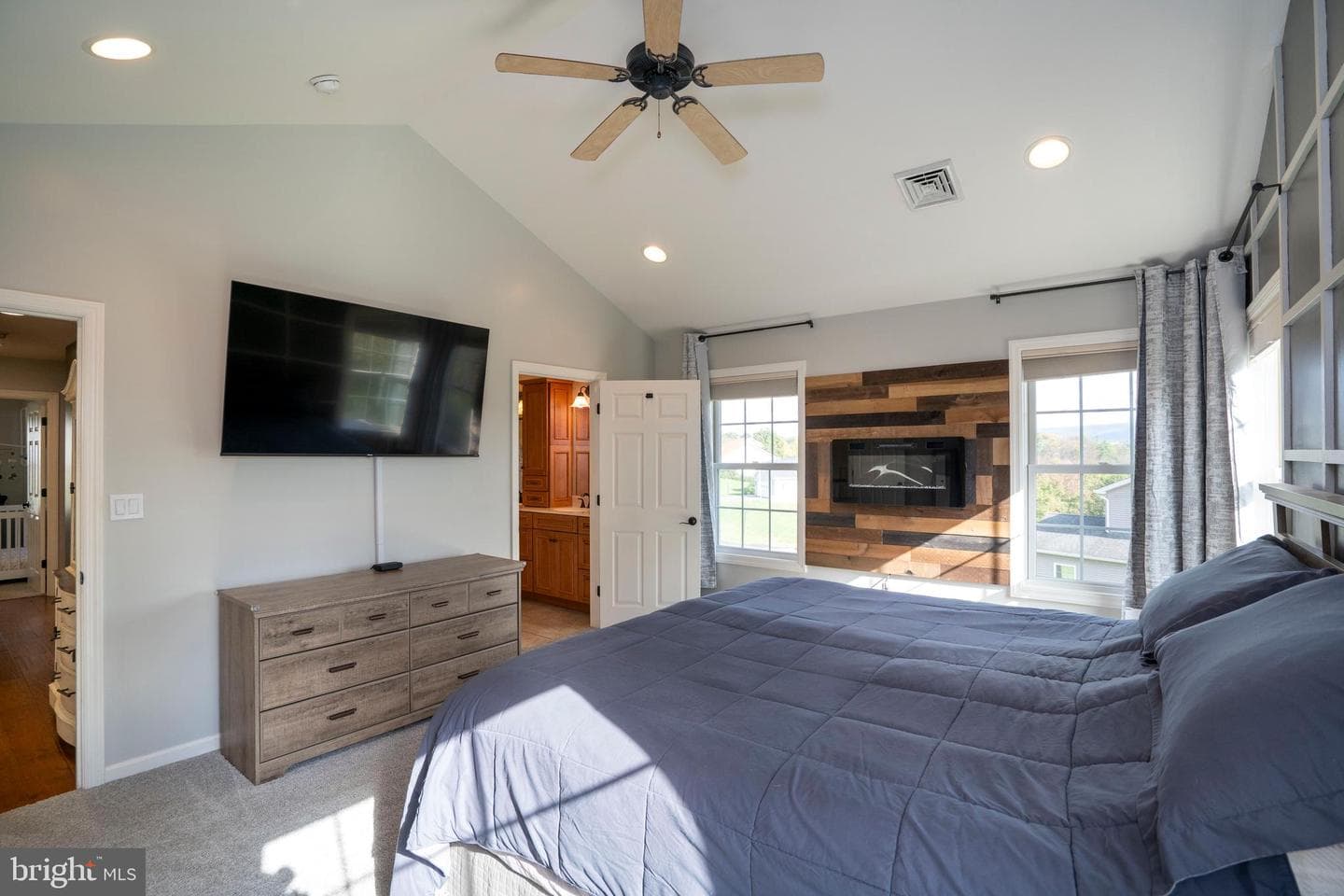 184 Wiltshire Drive photo 24