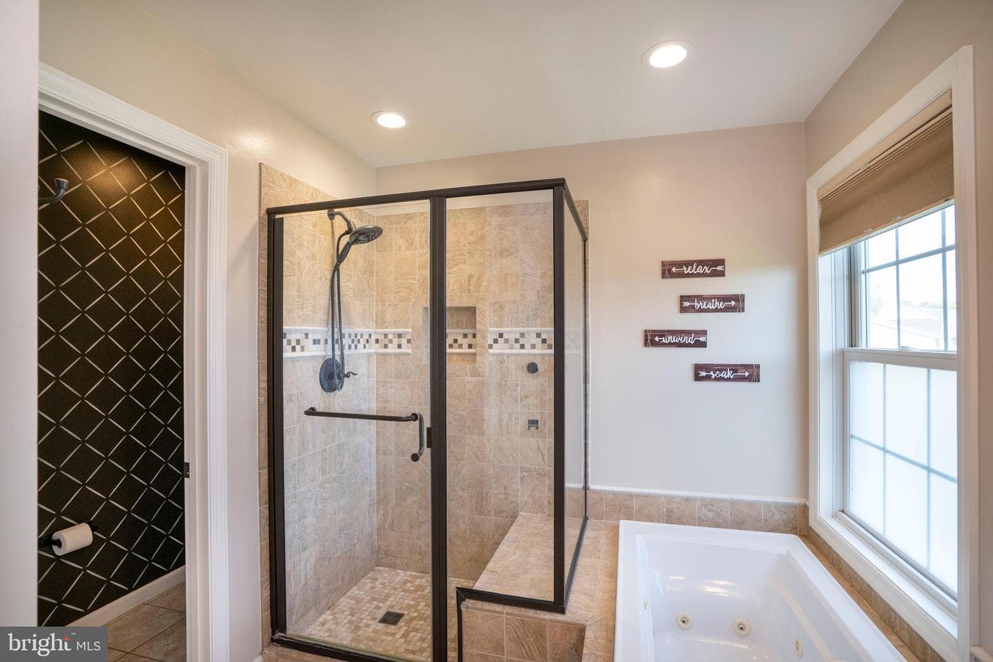 184 Wiltshire Drive photo 27