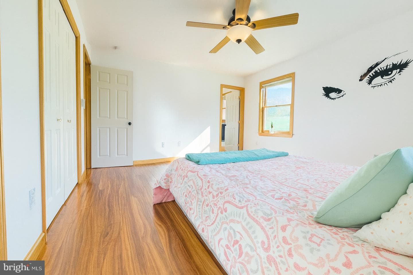 213 1st Avenue photo 20