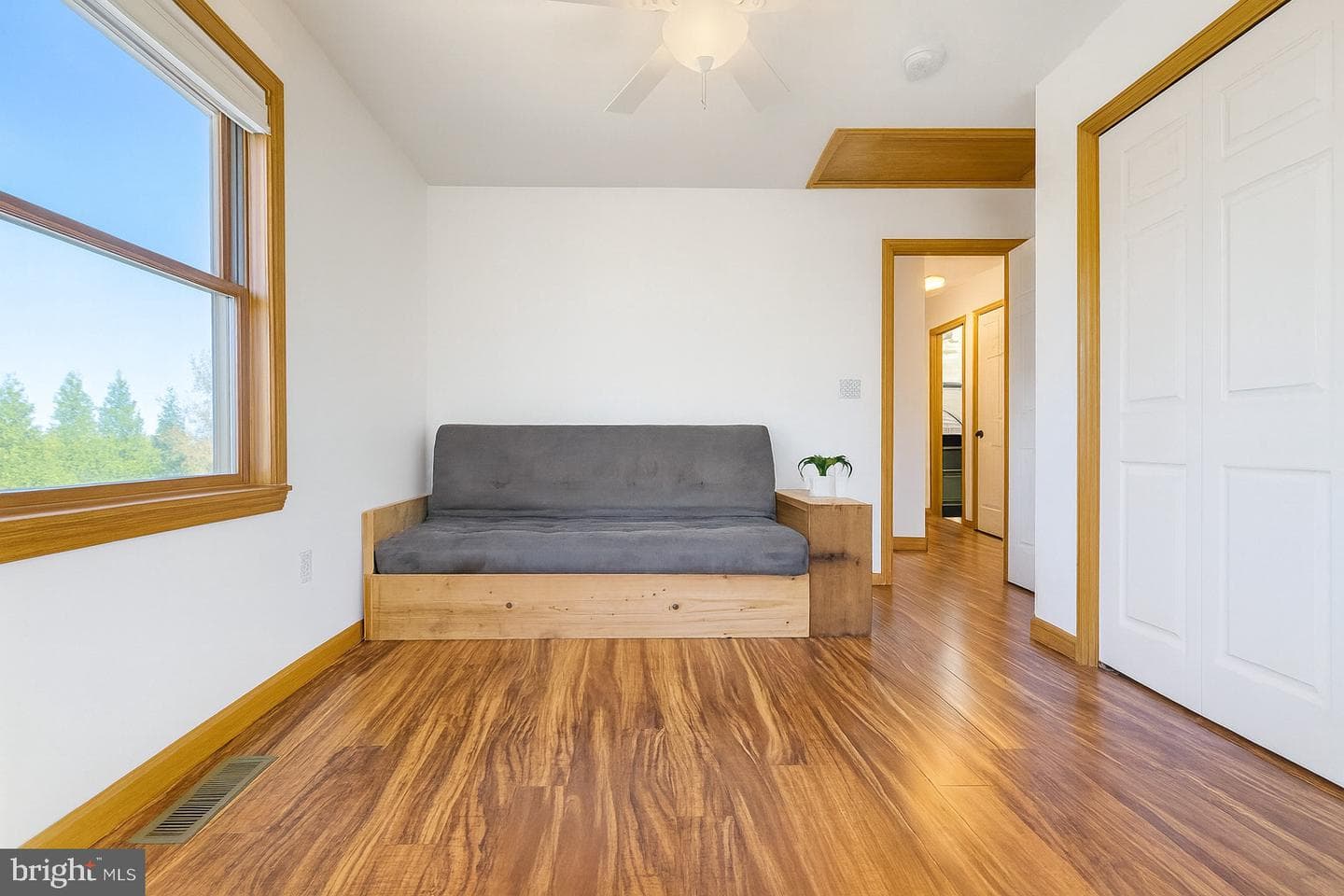 213 1st Avenue photo 27