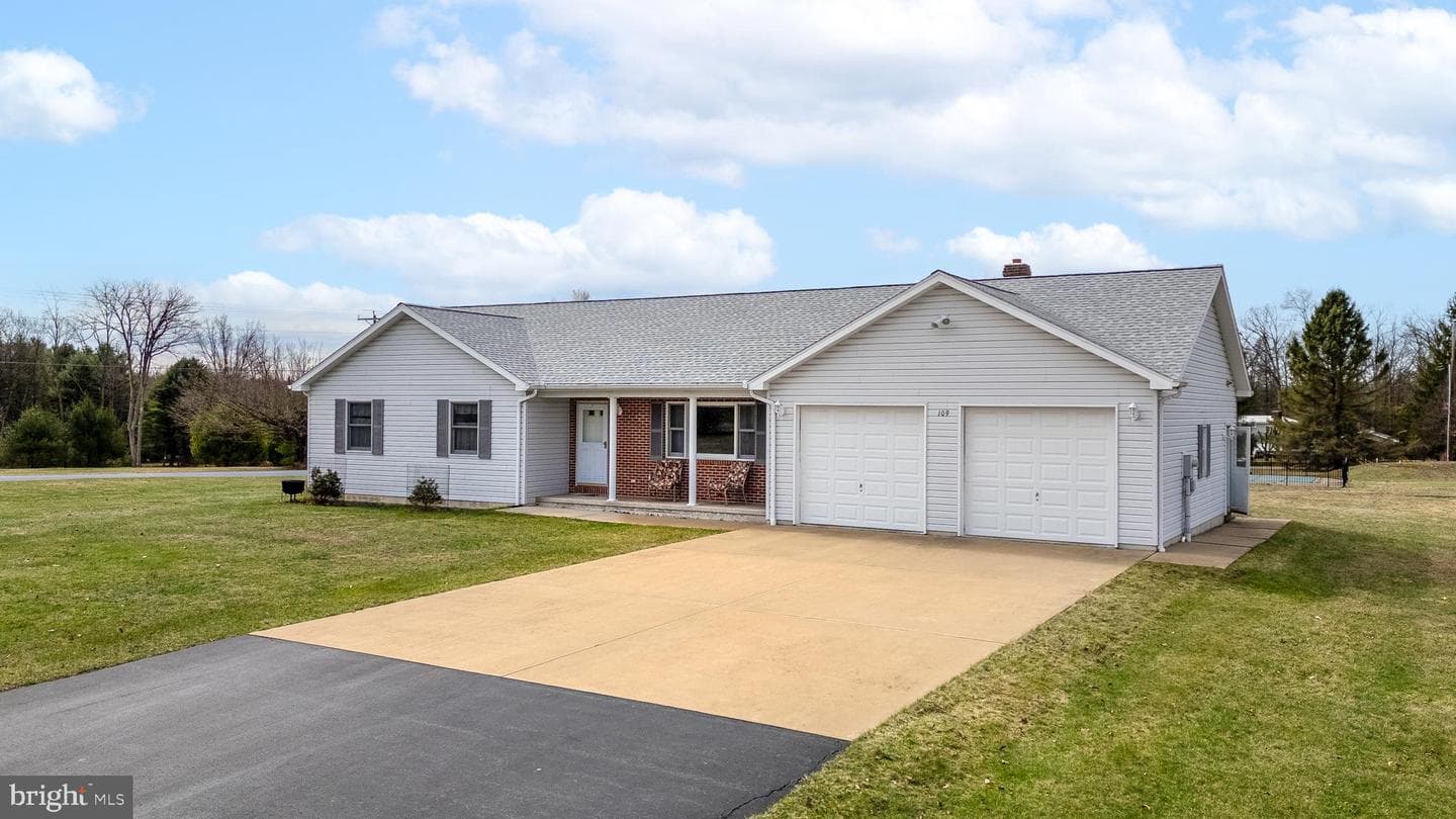 109 Meadow Drive photo 1