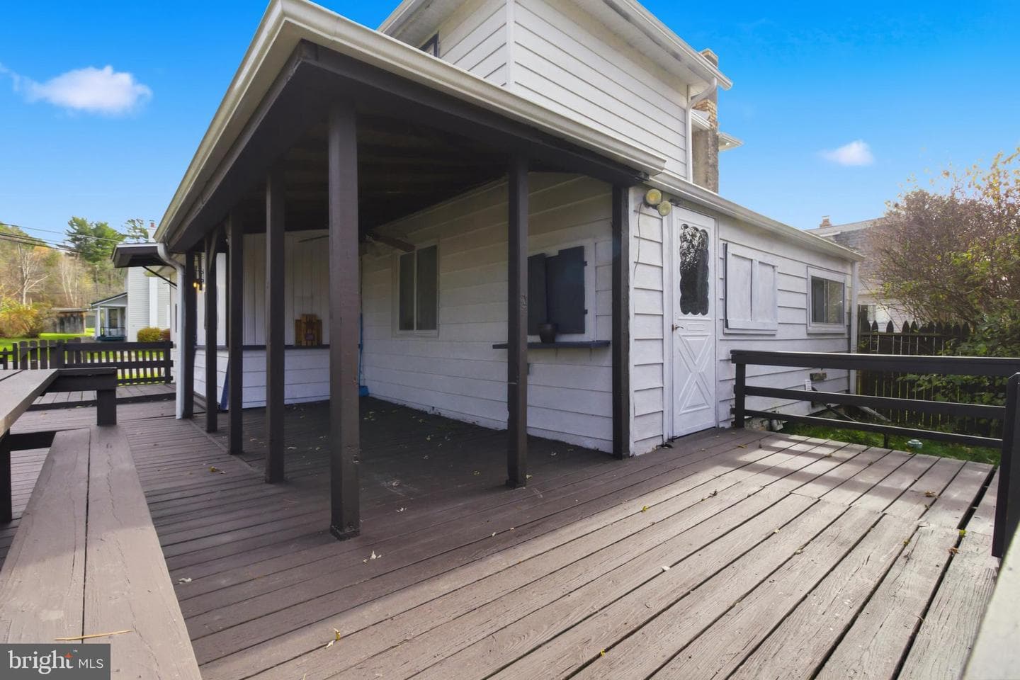 334 Hemlock Street photo 4