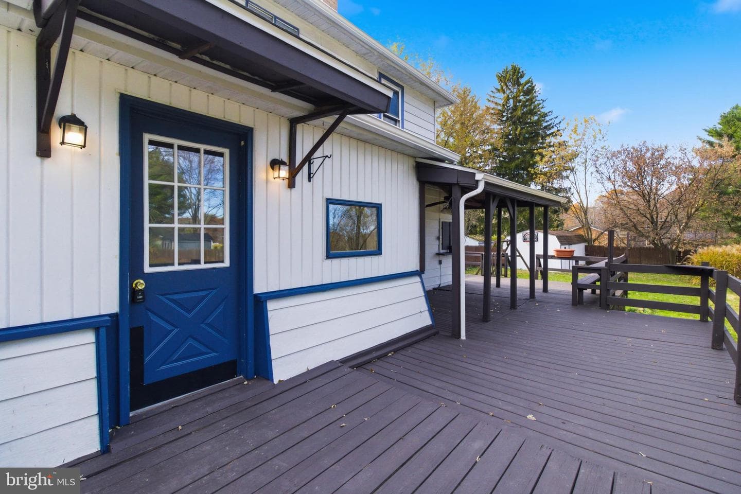 334 Hemlock Street photo 5