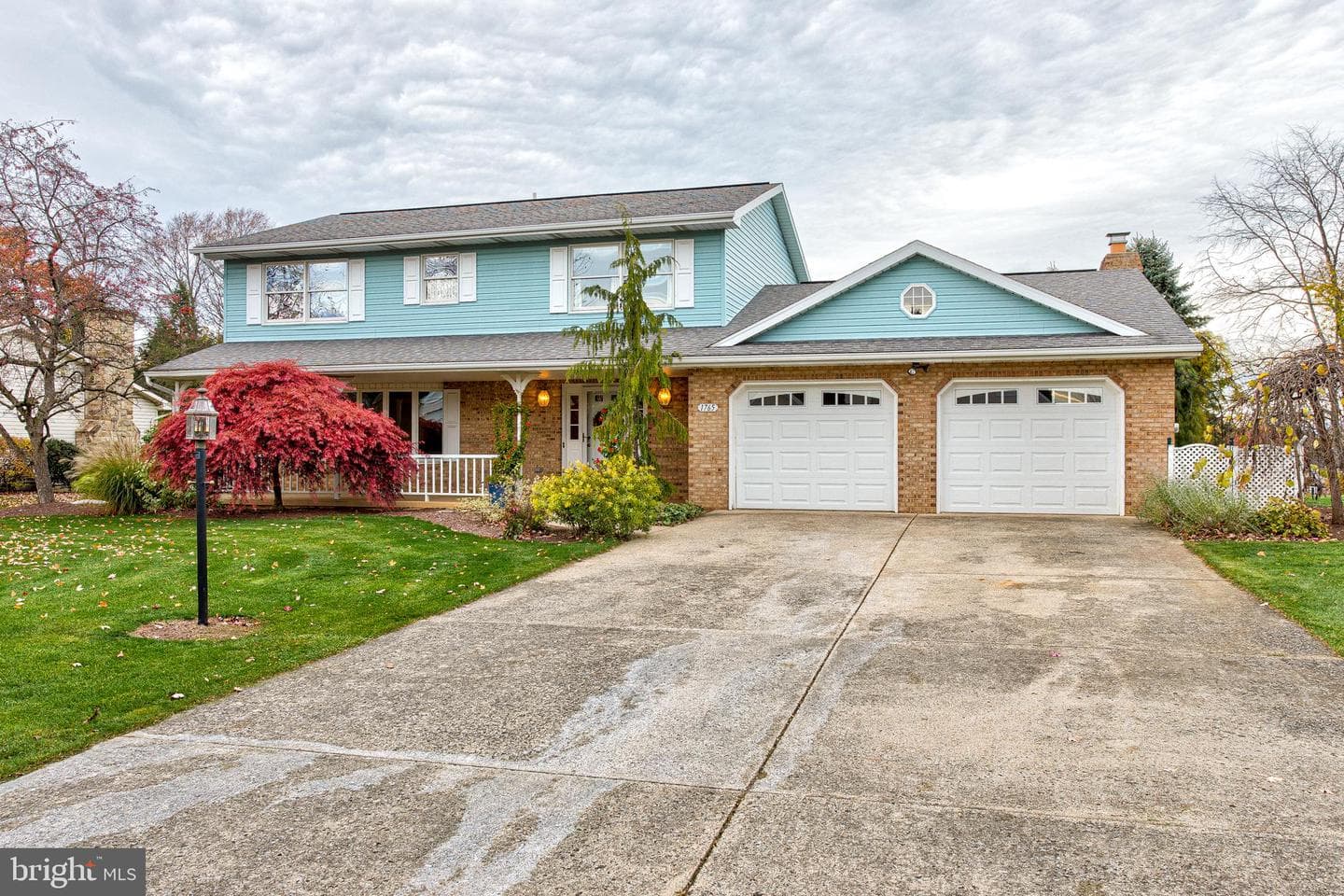 1765 Cambridge Drive photo 2