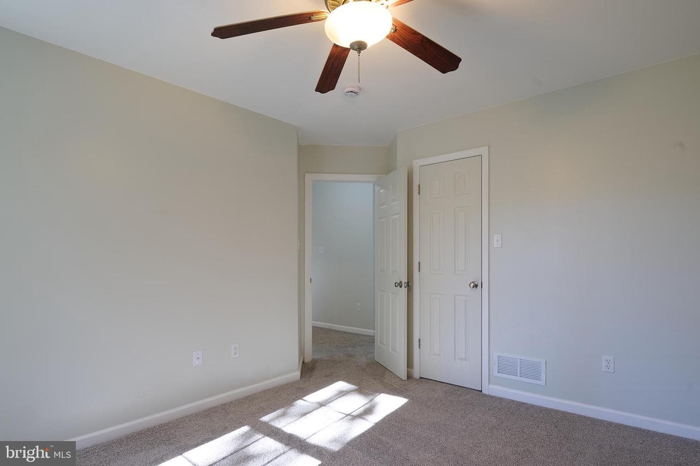 3182 Carnegie Drive photo 24