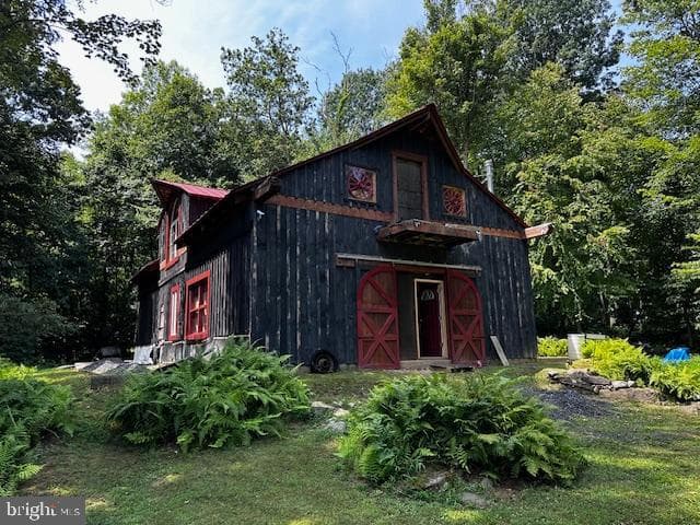 538 Two Mile Road photo 4