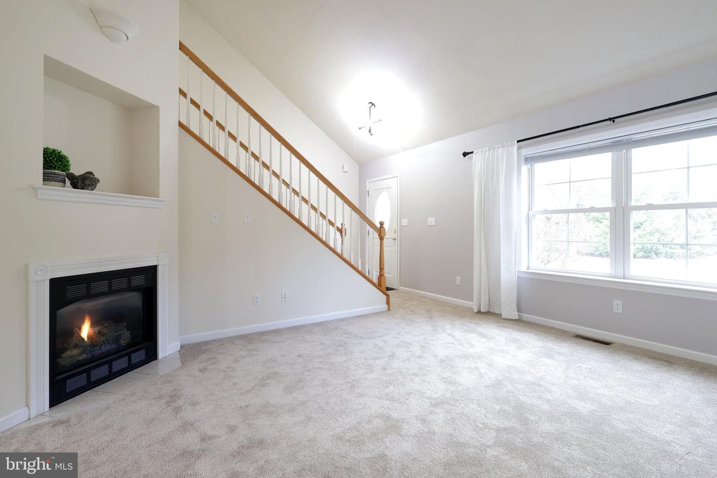 210 Amblewood Way photo 6