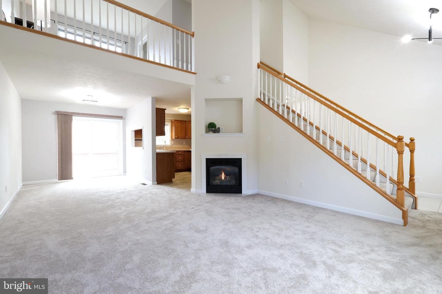 210 Amblewood Way photo 8