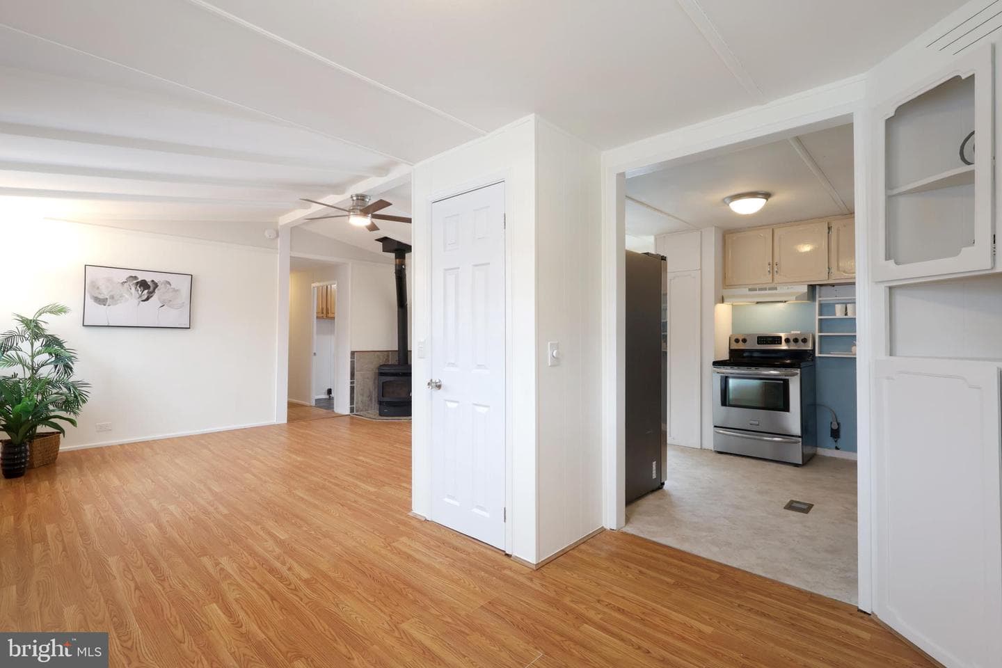 507 First Avenue photo 15