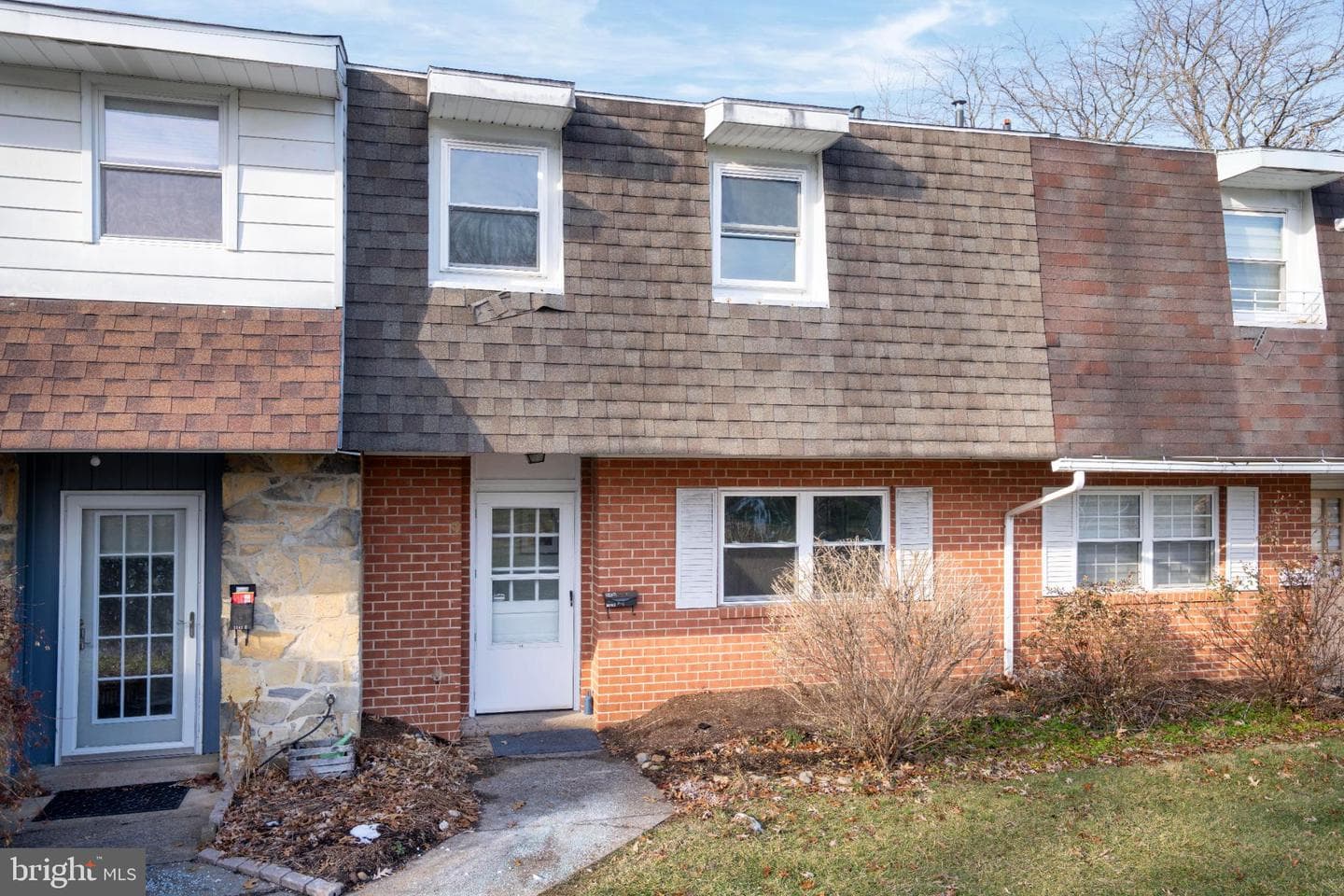1141 W Aaron Drive #d photo 1