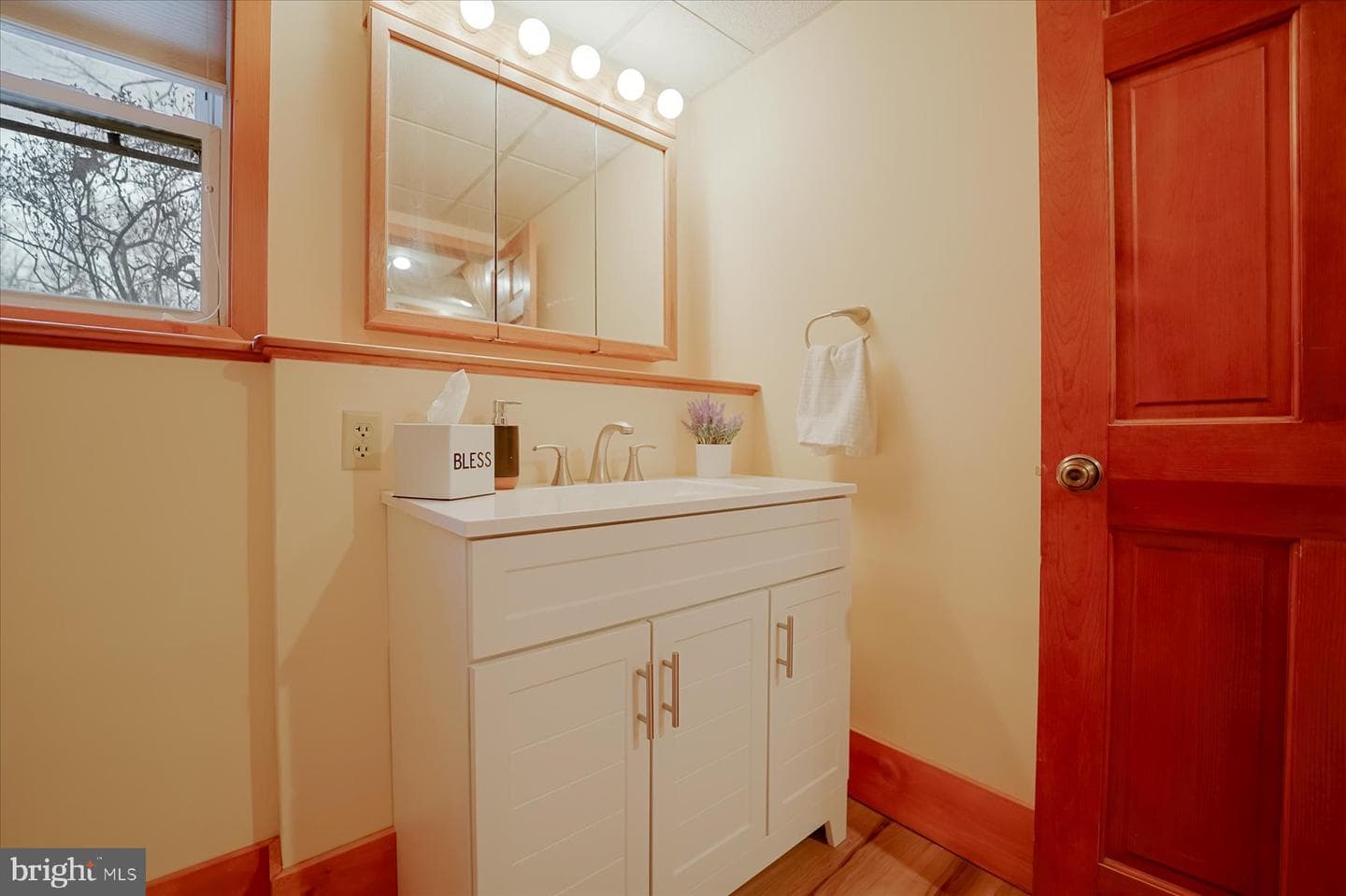 633 W Hillside Avenue photo 28