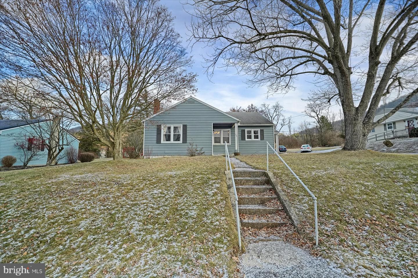147 Sunset Avenue photo 26