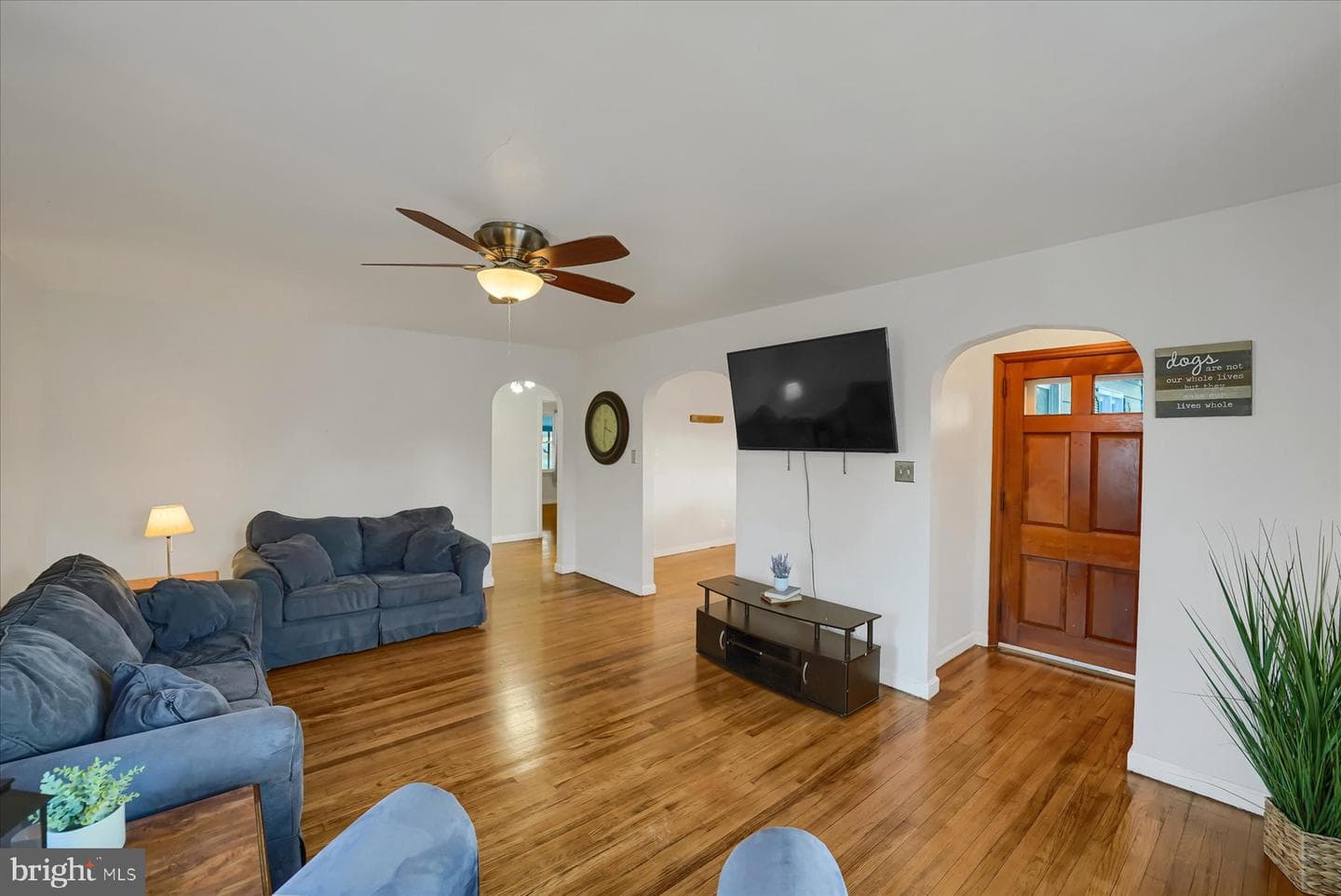 147 Sunset Avenue photo 5