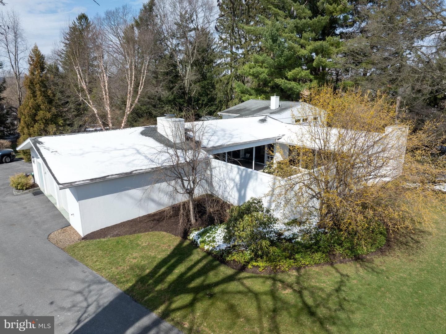 327 Arbor Way photo 9