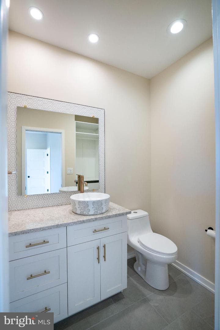 390 Trout Road photo 39