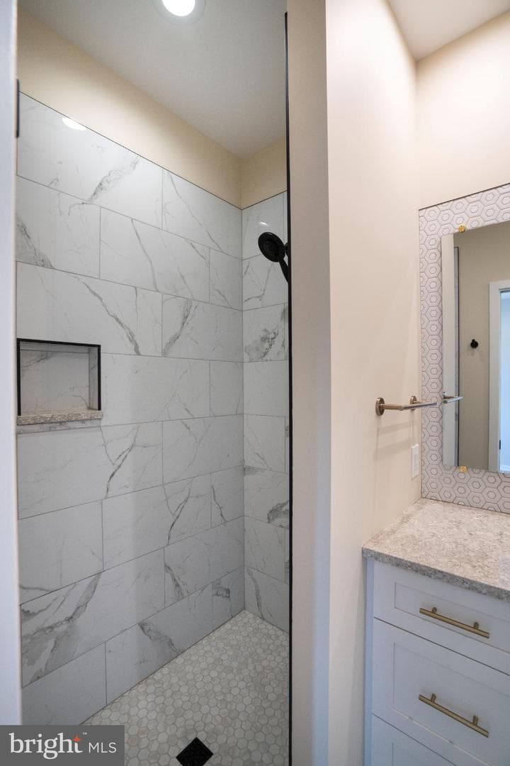 390 Trout Road photo 40