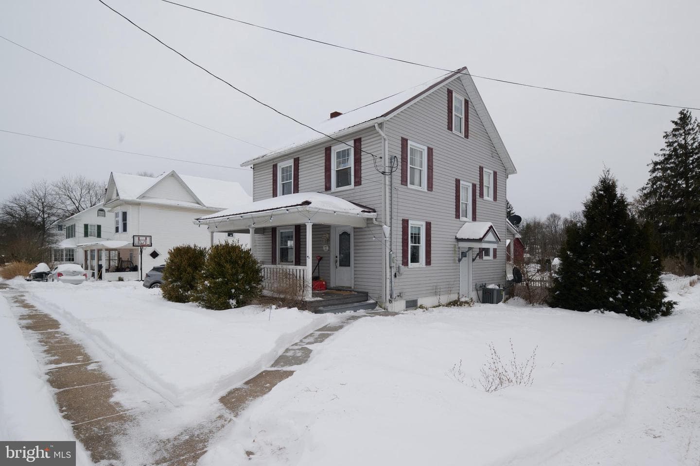 127 E Aaron Square photo 1