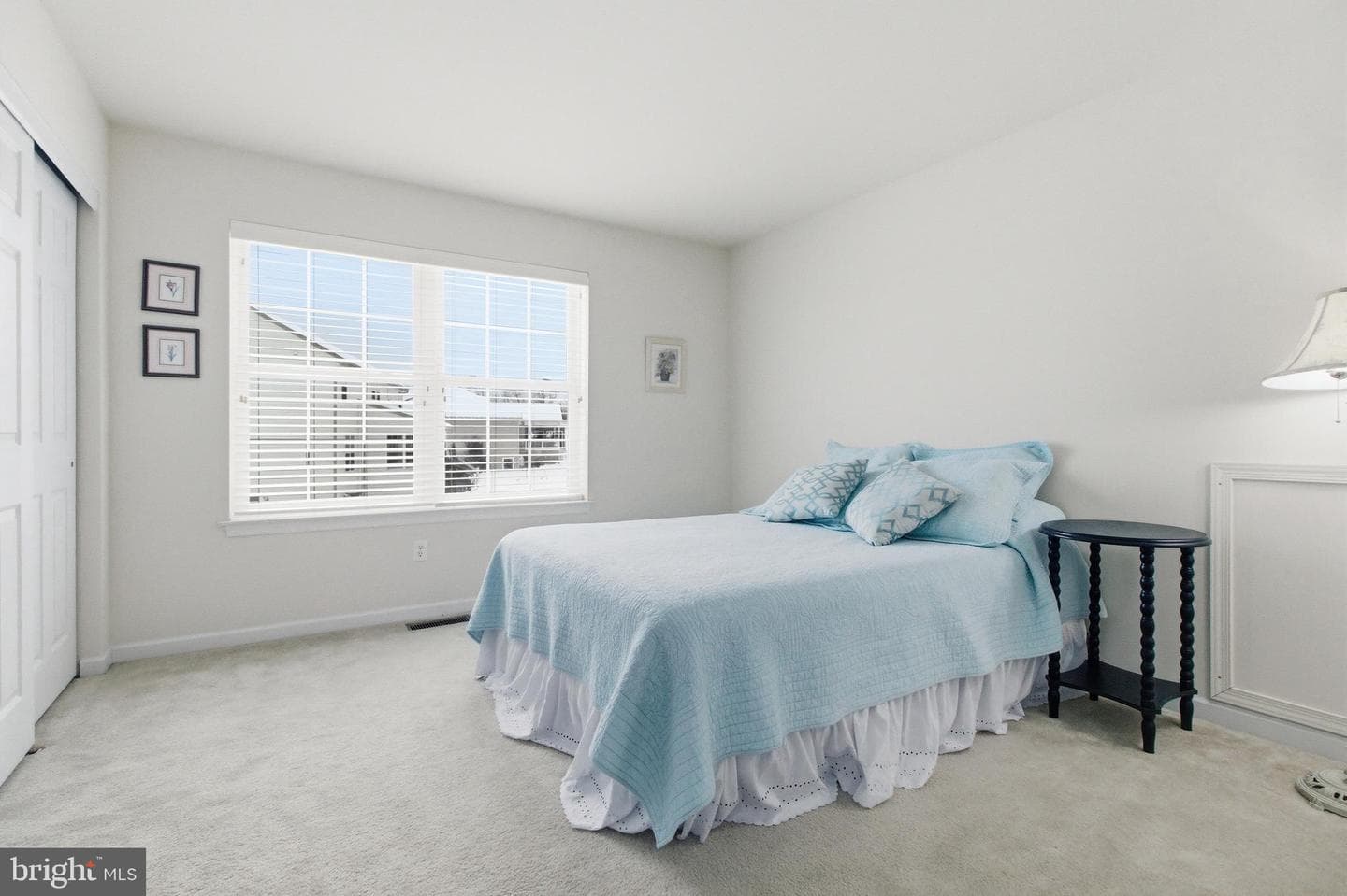 240 Aster Avenue photo 32