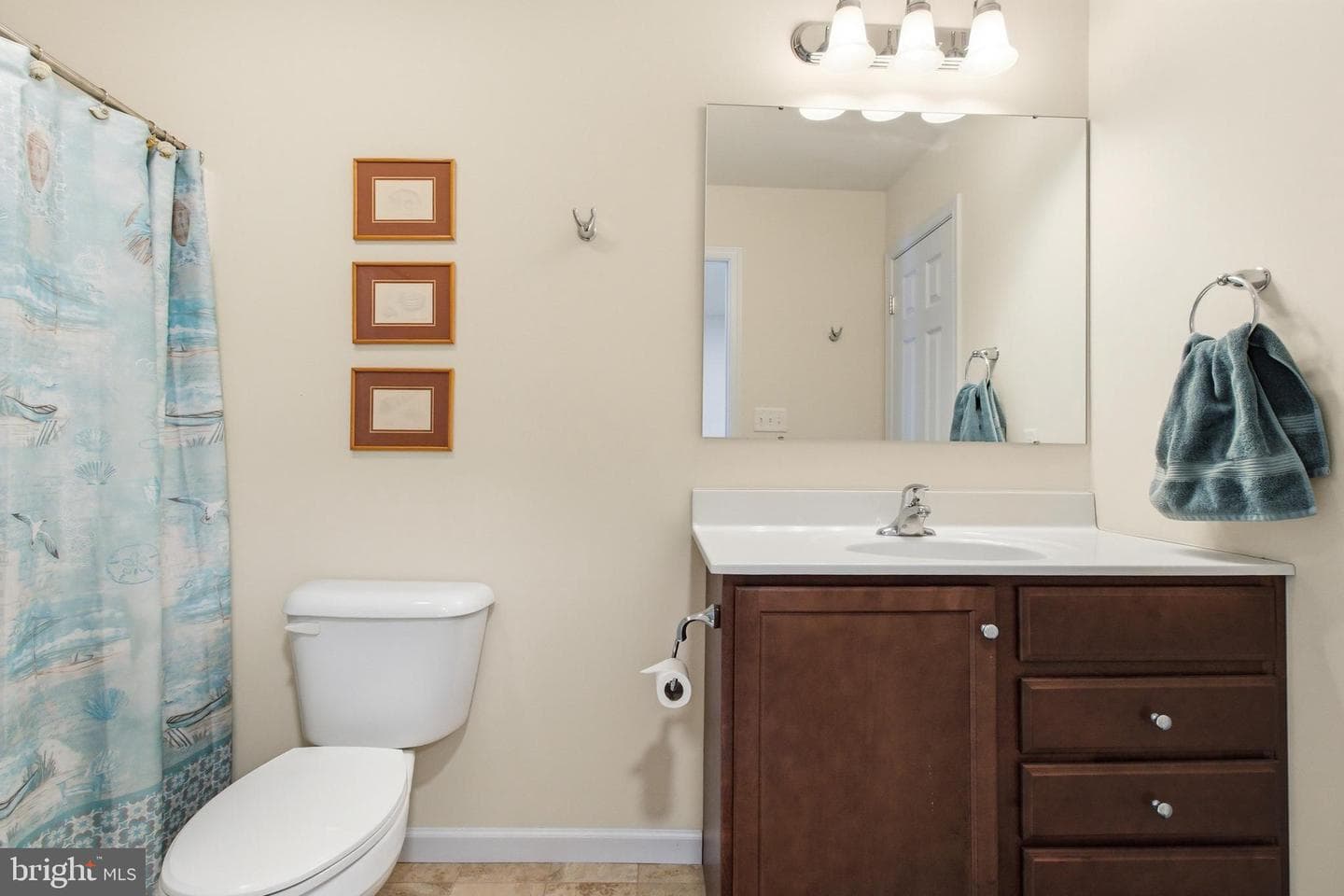 240 Aster Avenue photo 34