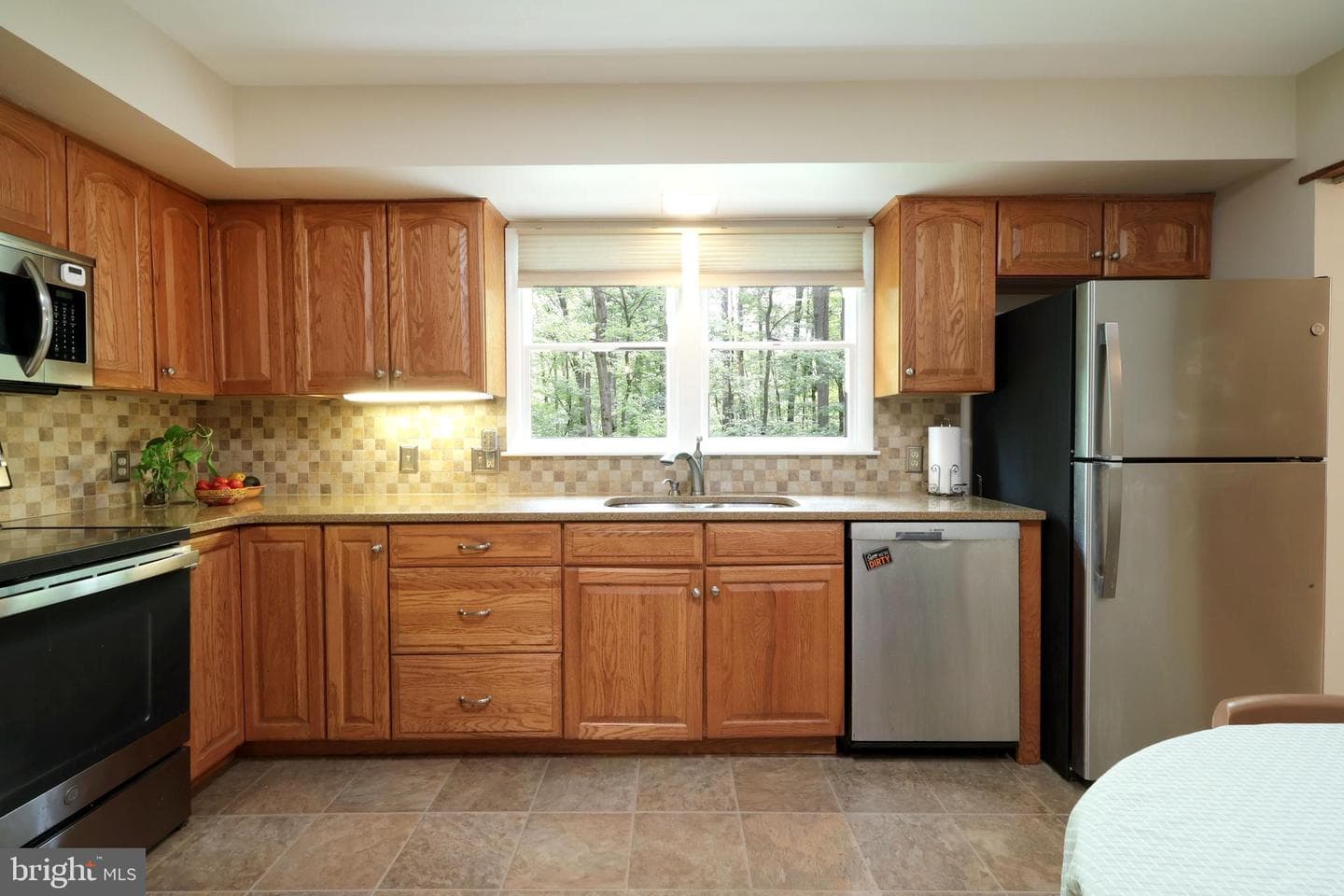 631 Wiltshire Drive photo 17