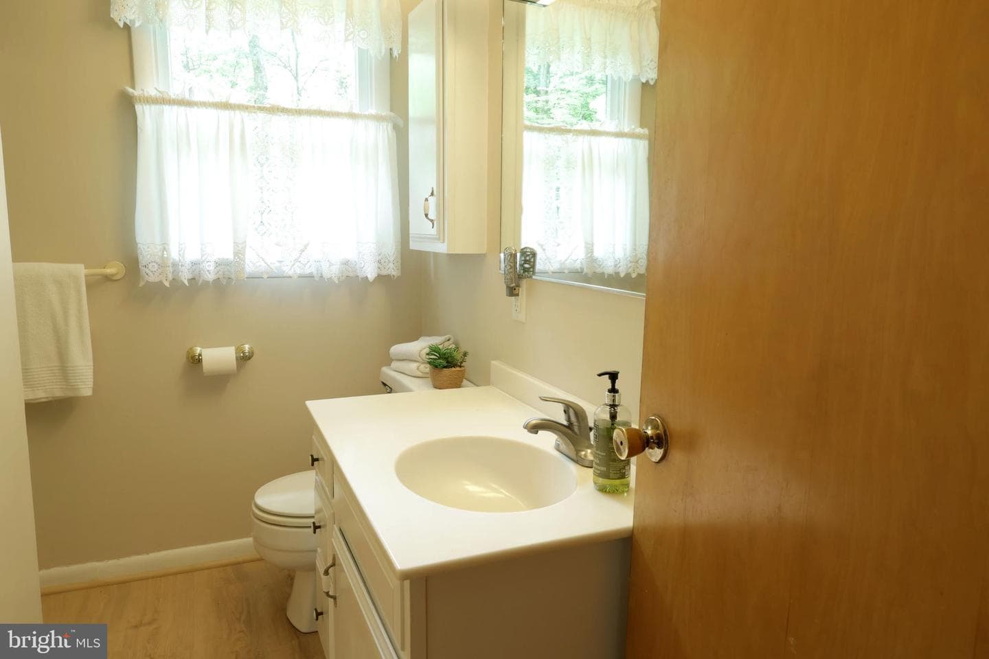 631 Wiltshire Drive photo 28