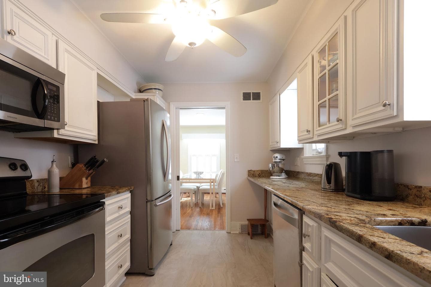 312 S Buckhout Street photo 23