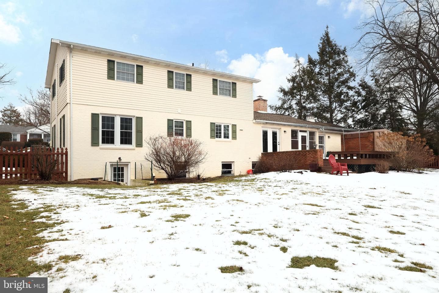 1027 Greenbriar Drive photo 47