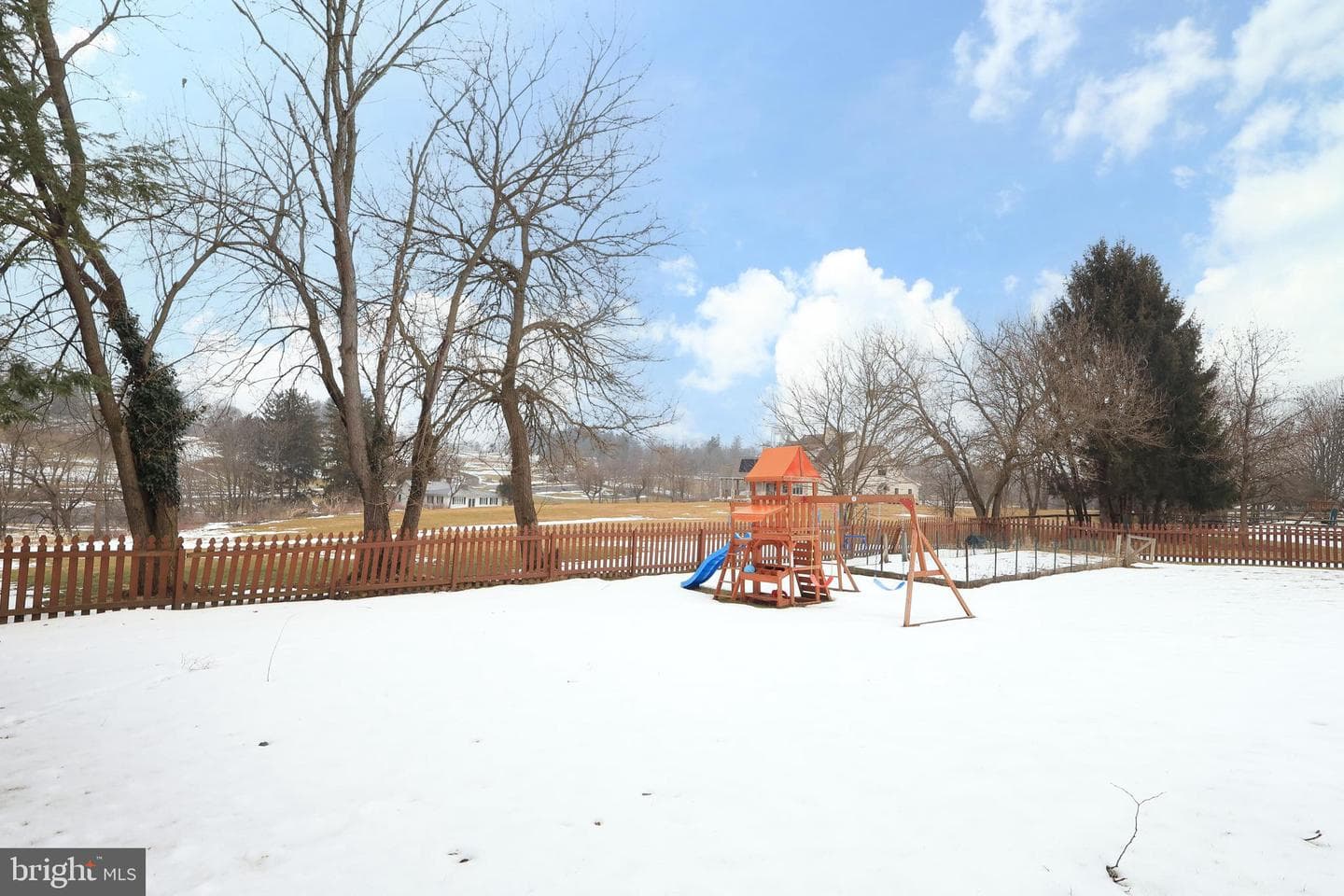 1027 Greenbriar Drive photo 53