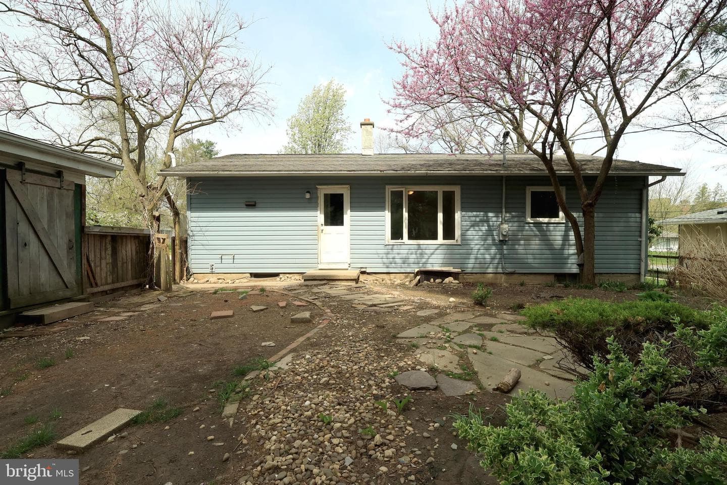 126 W South Hills Avenue photo 16