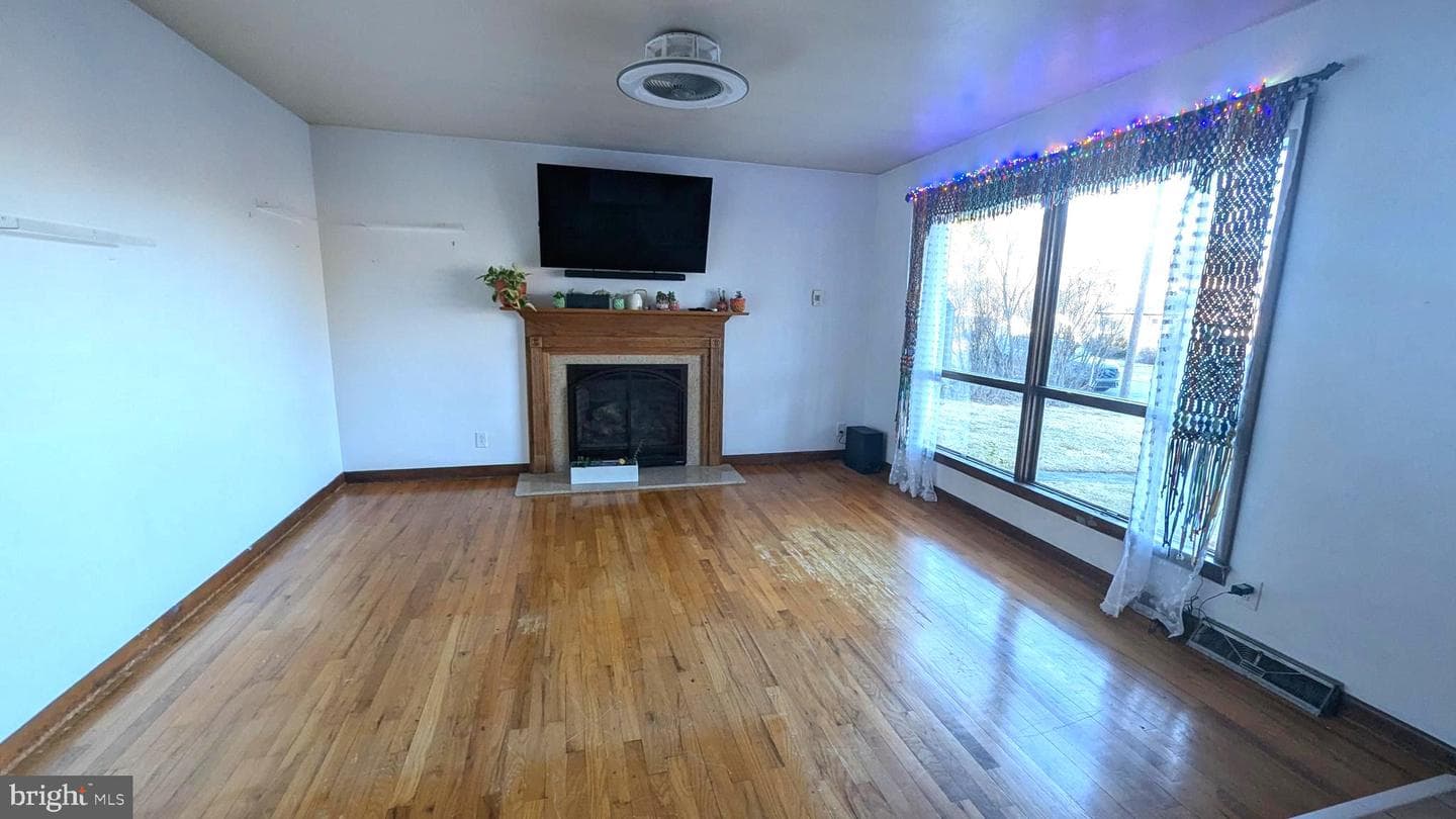 429 Simpson Street photo 16