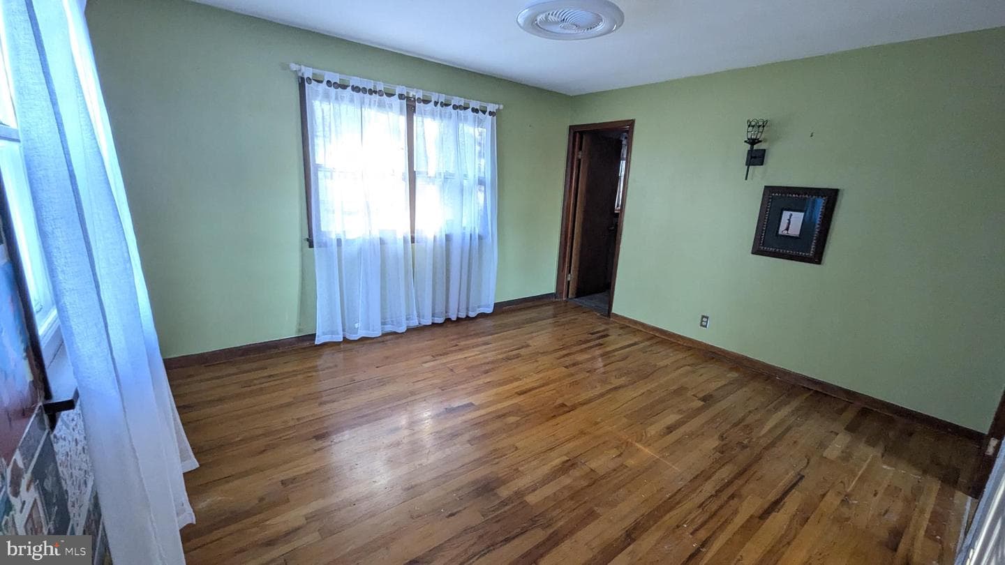 429 Simpson Street photo 20