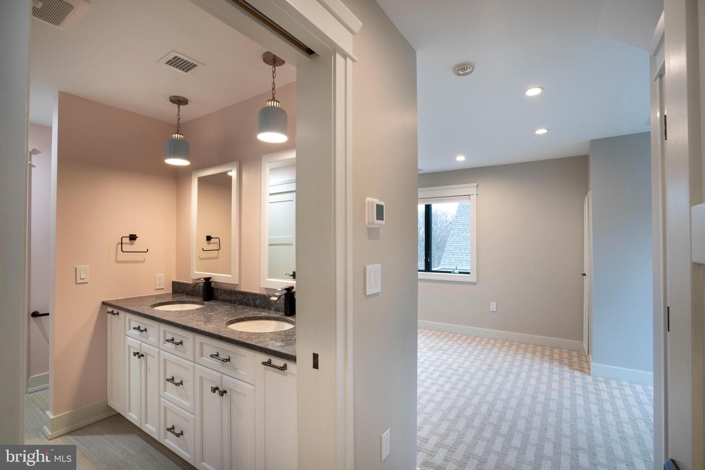 373 W Crestview Avenue photo 49
