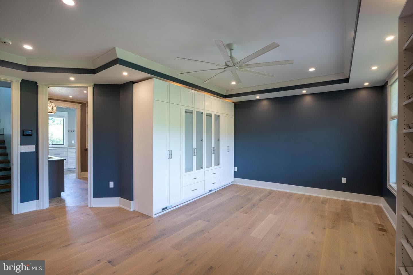 373 W Crestview Avenue photo 51