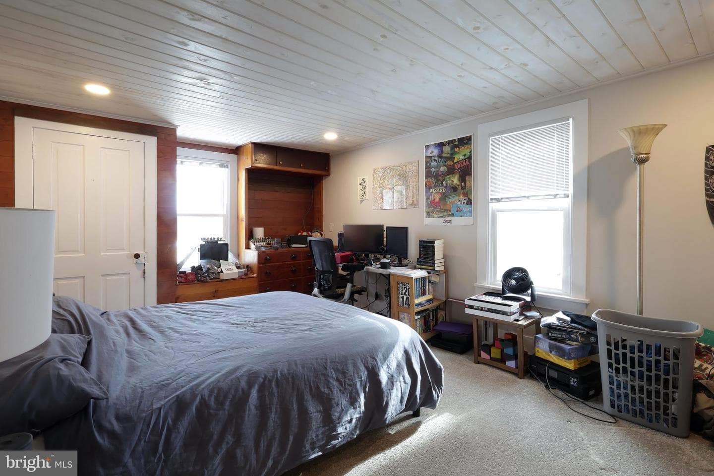 711 Blanchard Street photo 31