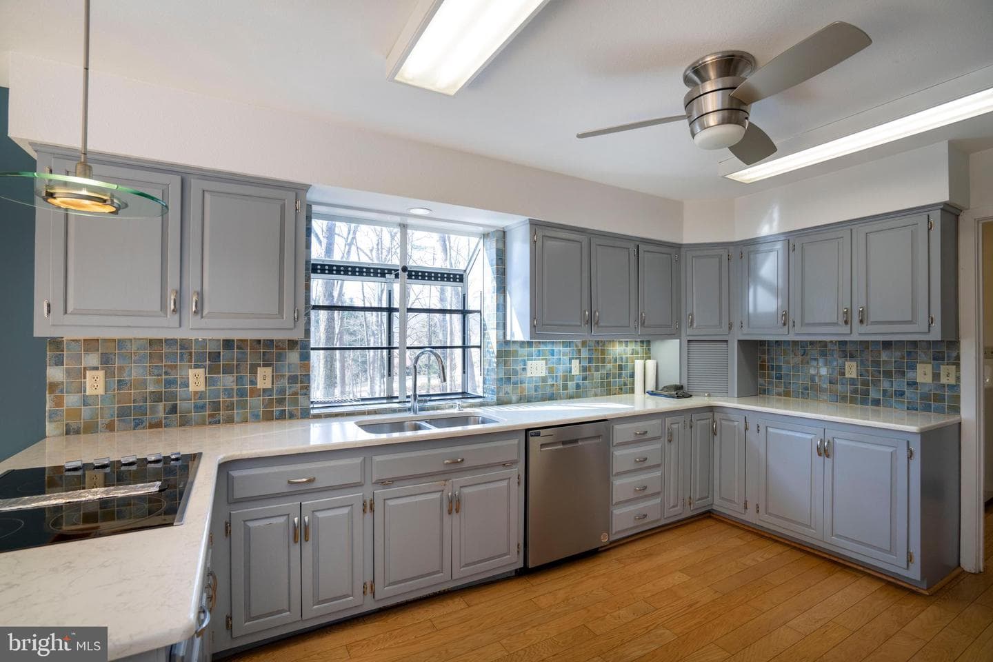 50 Toms Lane photo 28