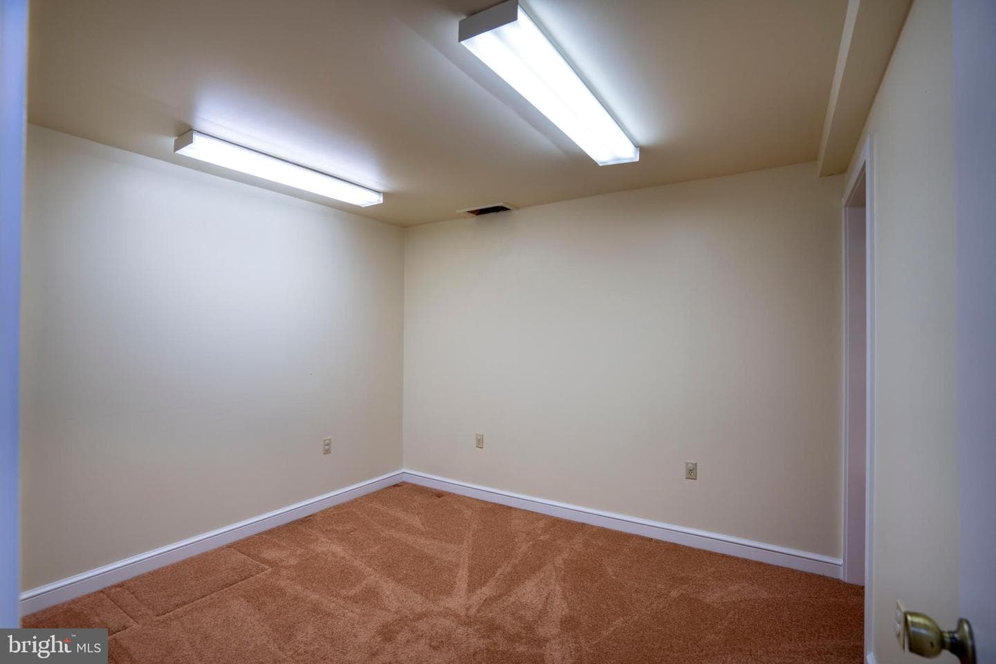 50 Toms Lane photo 67