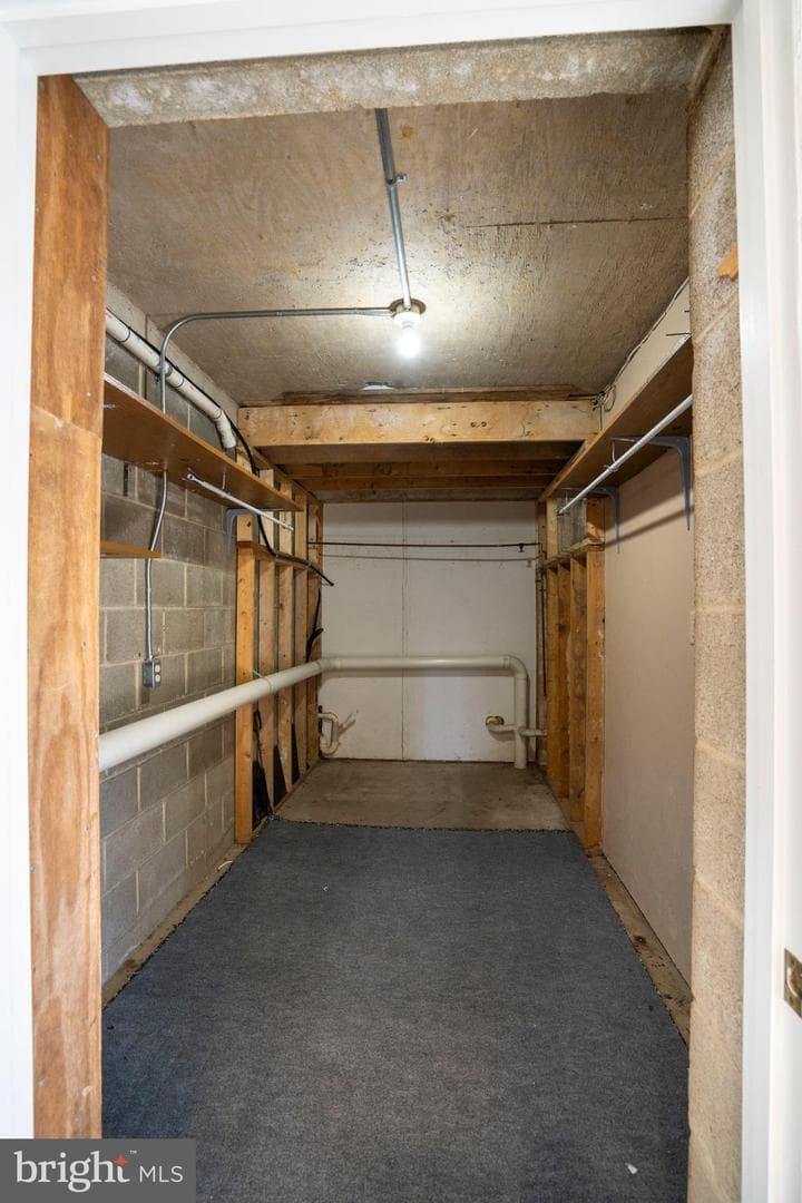 50 Toms Lane photo 69