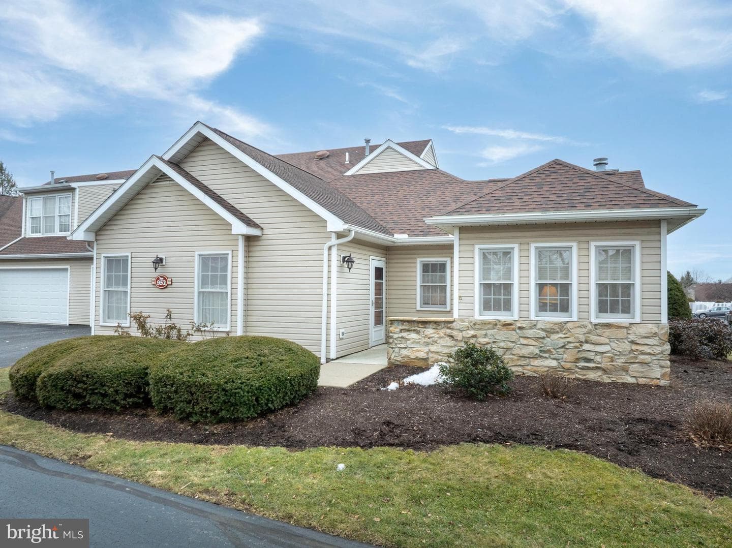 3301 Shellers Bend #952