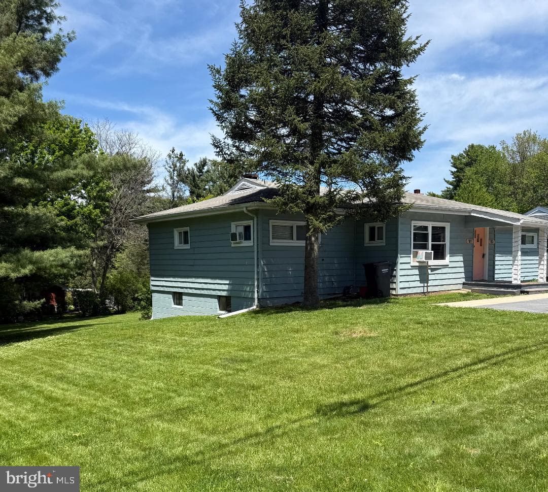 101 E Aaron Drive photo 2