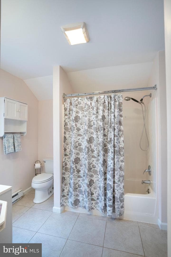 328 E Logan Street photo 45
