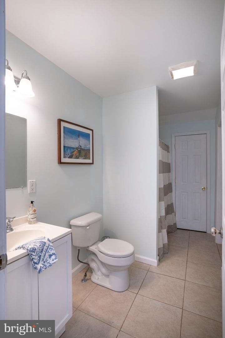 328 E Logan Street photo 52
