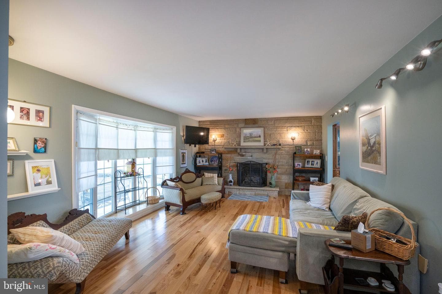 131 Terry Street photo 8