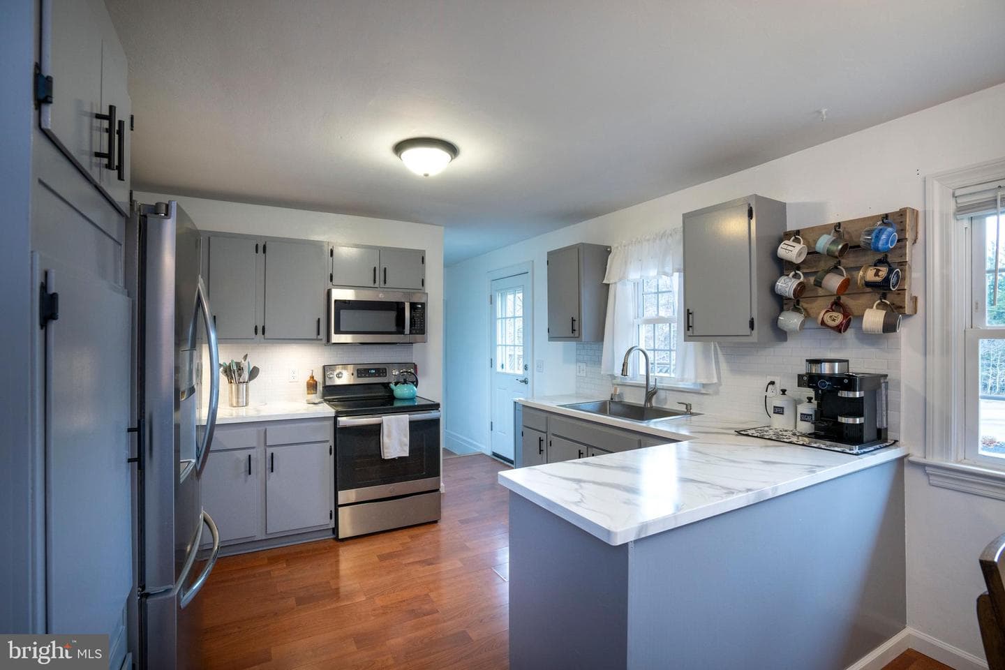 354 W Sycamore Road photo 9