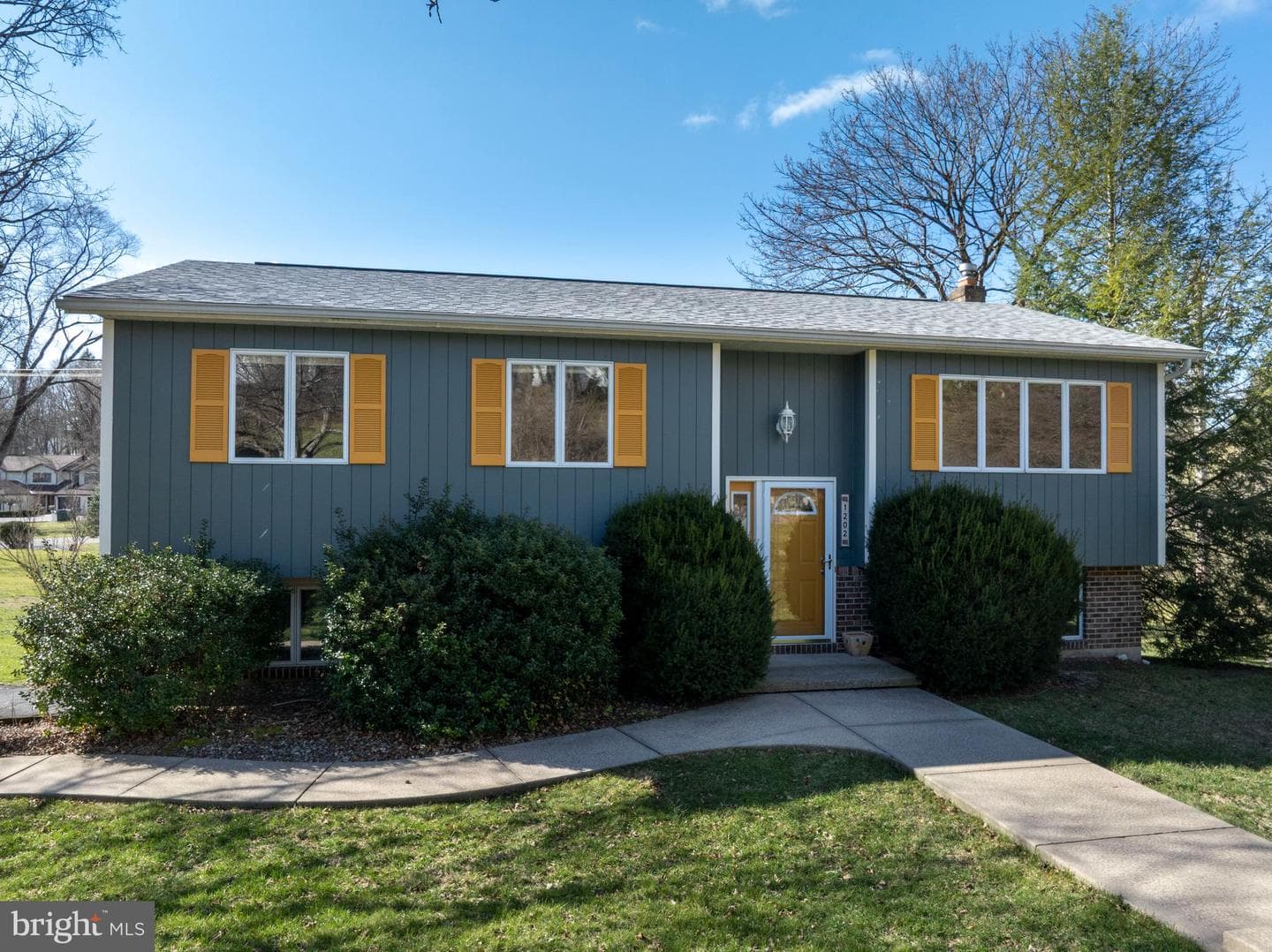 1202 Pine Circle